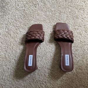 NWOT - Steve Madden Summer Sandal